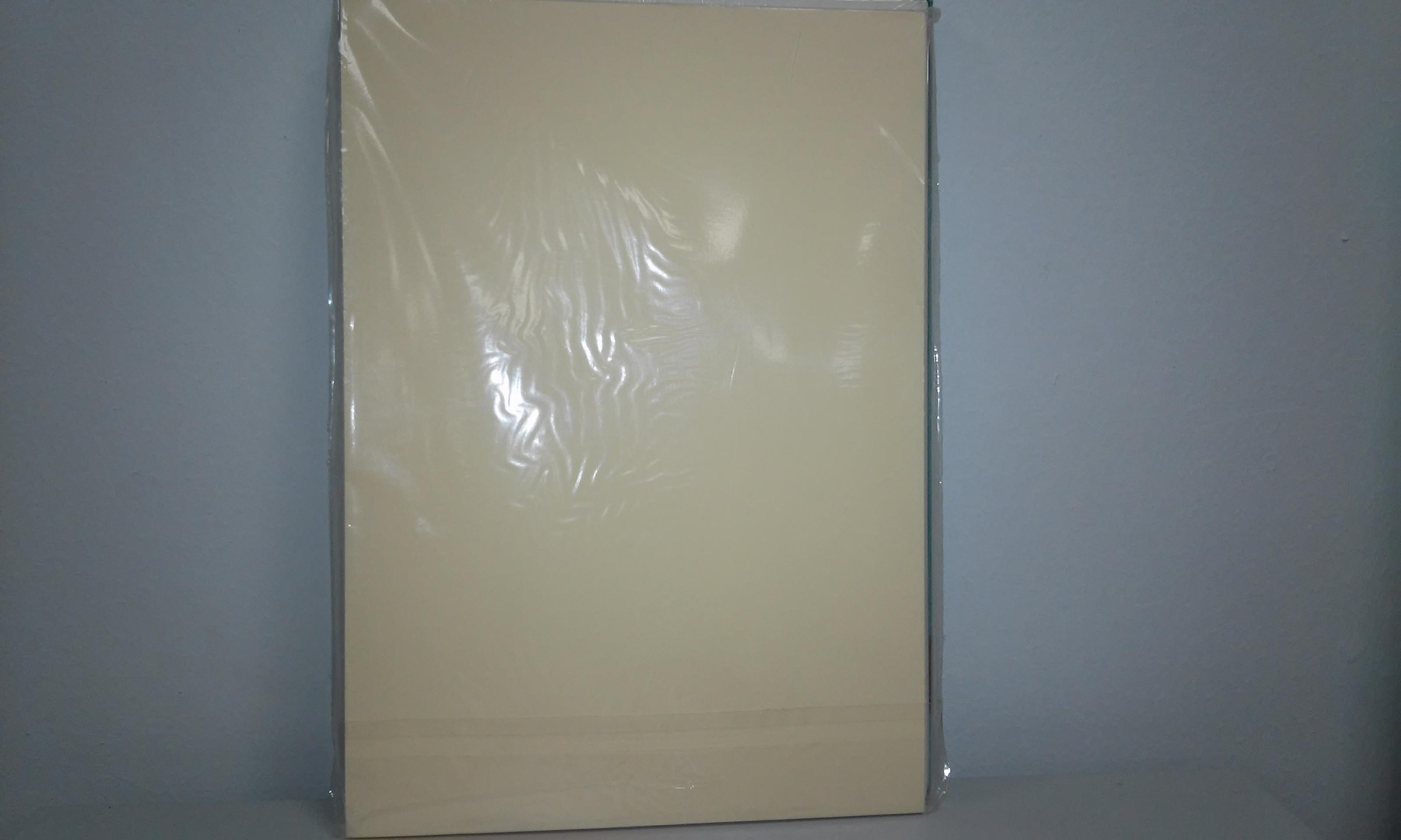 PAQUETE 100 H. PAPEL COLOR A4 80G/M2 CREMA 0409261