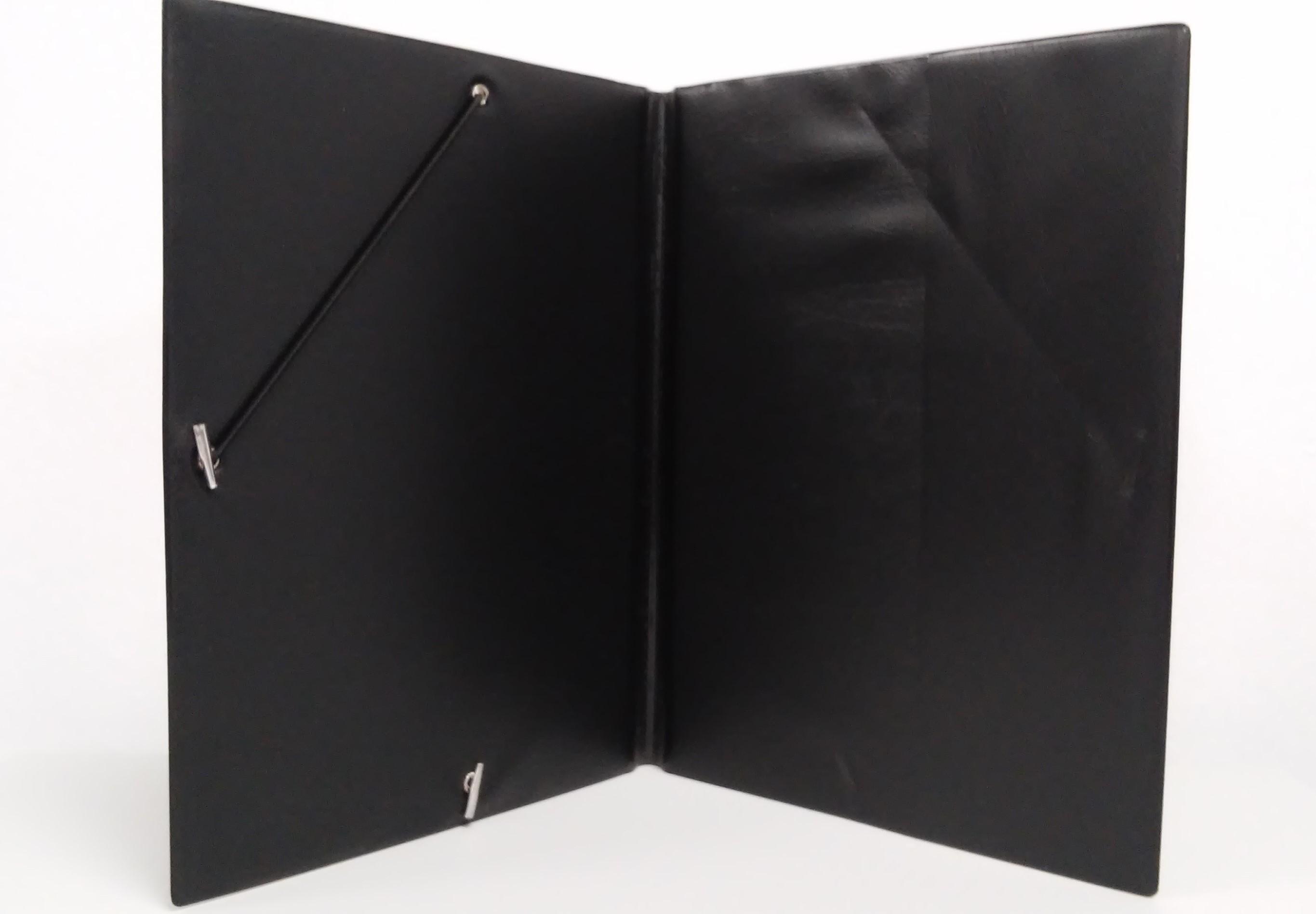 CARPETA 1/4 GOMAS CAJA BOLSA FORRADA PVC NEGRO GAMMA