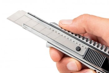 CUTTER ANCHO 18MM PROFESIONAL METALICO DAHLE