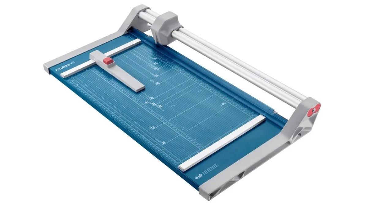 CIZALLA DE RODILLO DAHLE 552 FORMATO A3