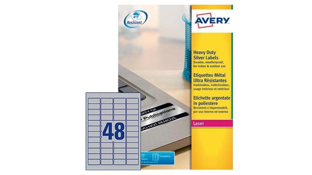 CAJA 20 HOJAS ETIQUETAS POLIESTER AVERY 45,7 X 21,2 MM COLOR PLATA